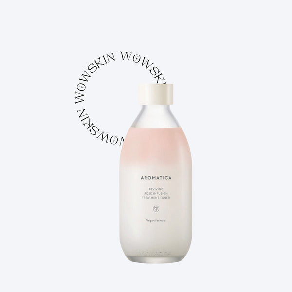 Aromatica Reviving Rose Infusion Treatment Toner hidratează intens și revitalizează pielea obosită. Toner natural cu apă de trandafiri pentru ten luminos și echilibrat.